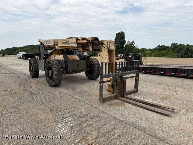 Image of Gehl RS8-44 equipment image 2
