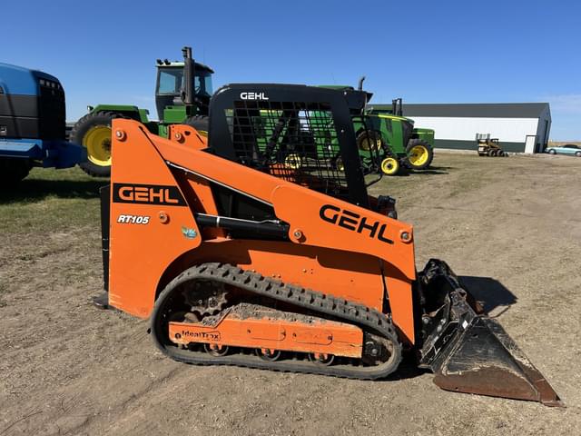 Image of Gehl RT105 equipment image 3