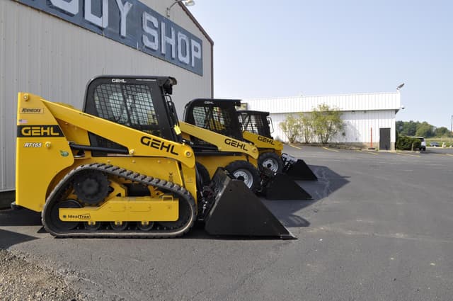 Image of Gehl RT165 equipment image 4