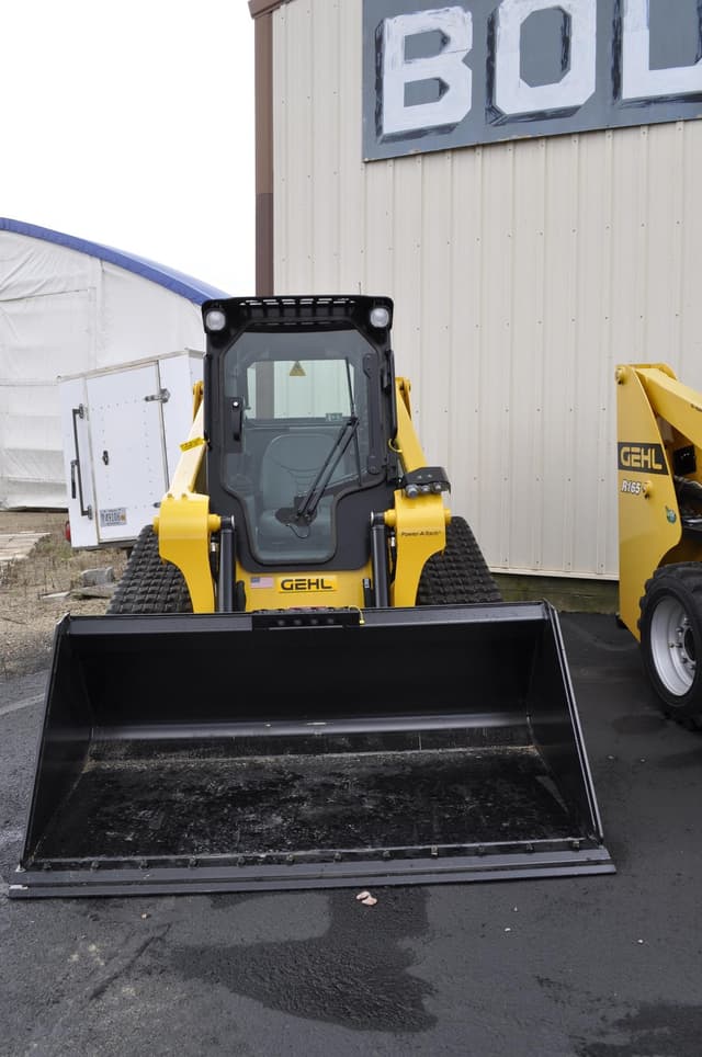 Image of Gehl RT165 equipment image 1