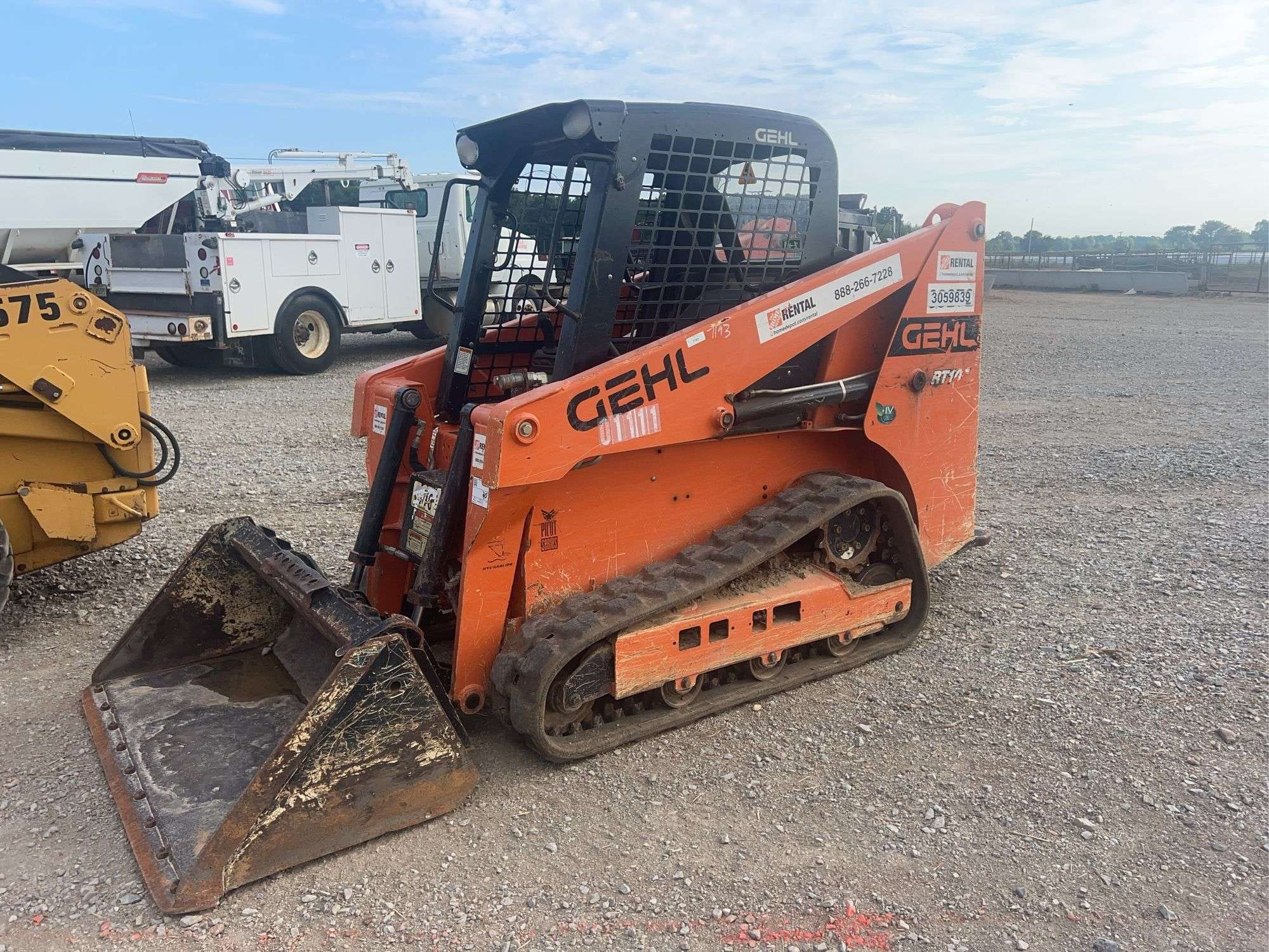 Gehl RT105 Equipment Image0