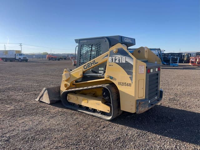 Image of Gehl RT210 equipment image 3