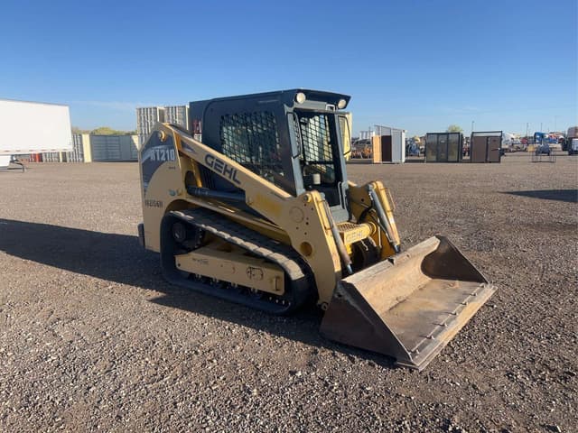 Image of Gehl RT210 equipment image 1