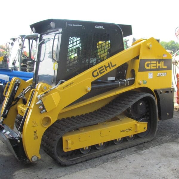Gehl RT255 Equipment Image0