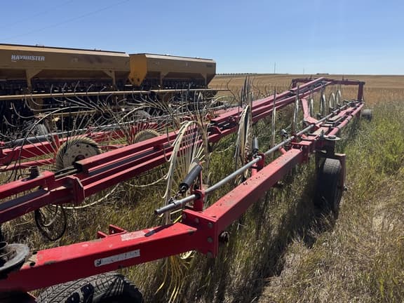 Image of Gehl Undetermined equipment image 1