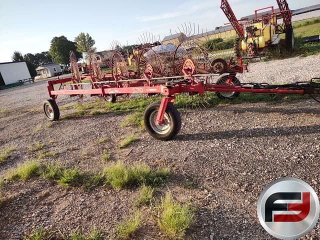 Image of Gehl WR520 equipment image 3