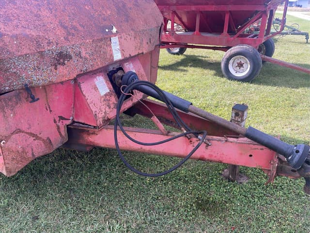 Image of Gehl Scavenger equipment image 4