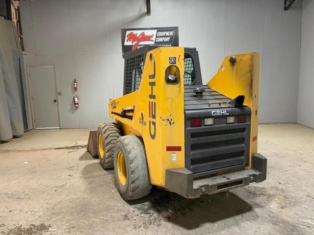 Image of Gehl 6635 DXT equipment image 3