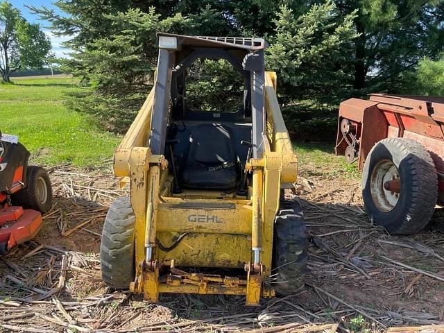 Image of Gehl 3725 equipment image 1