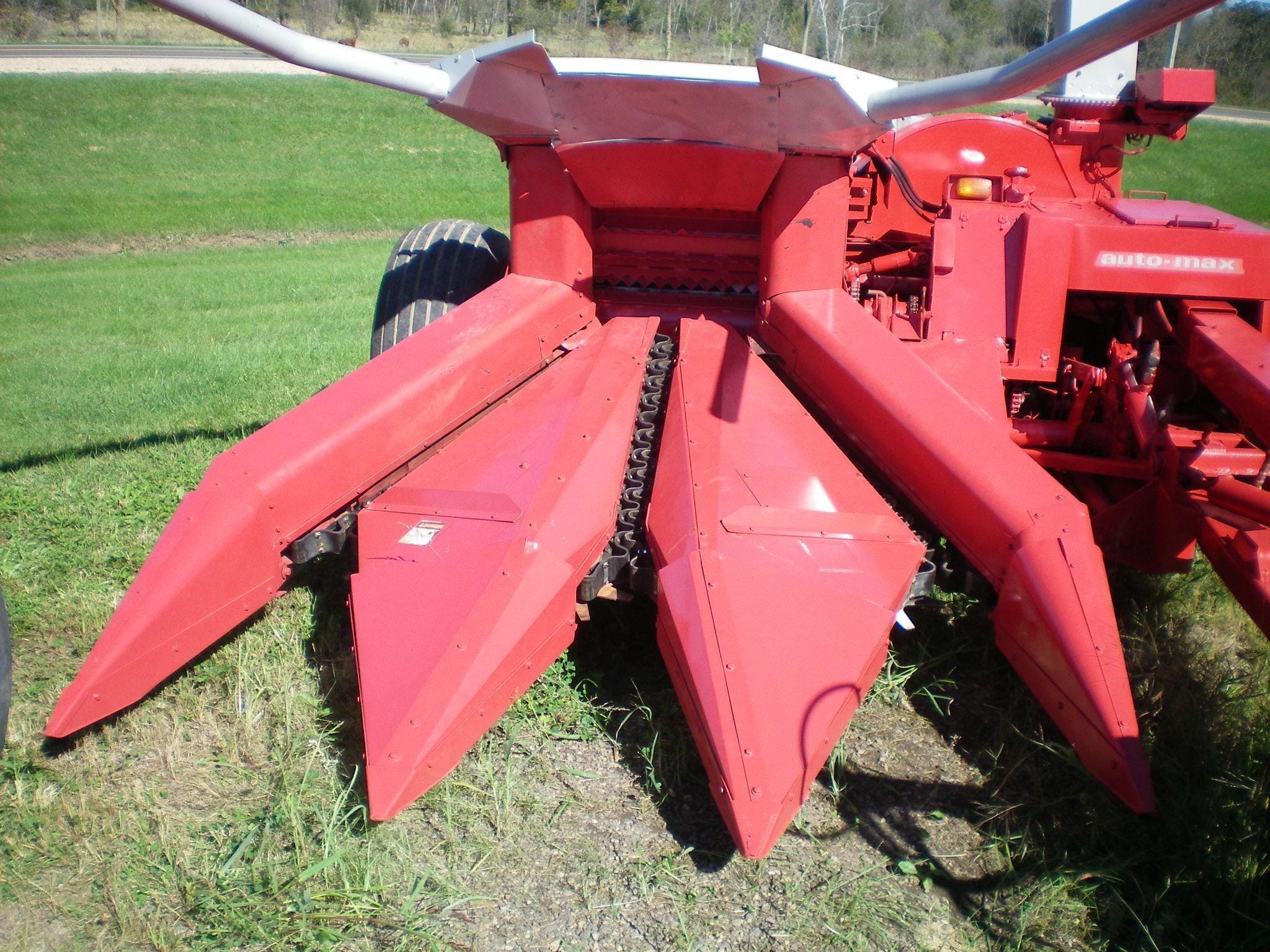 Gehl TR330 Image