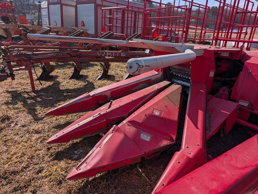 Gehl TR330 Equipment Image0