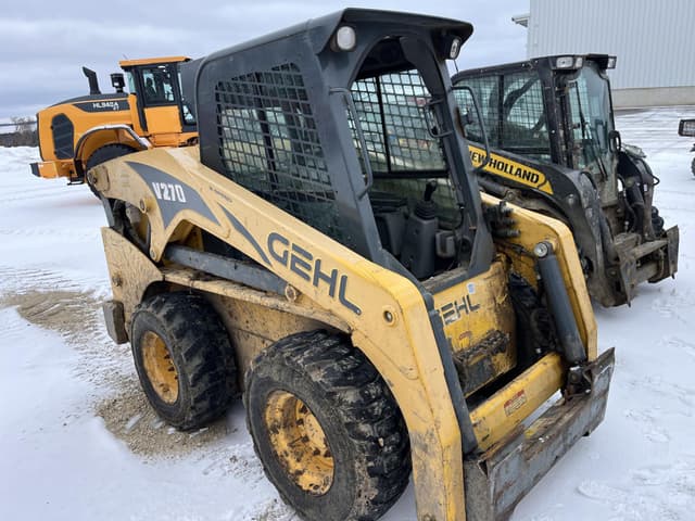 Image of Gehl V270 equipment image 2