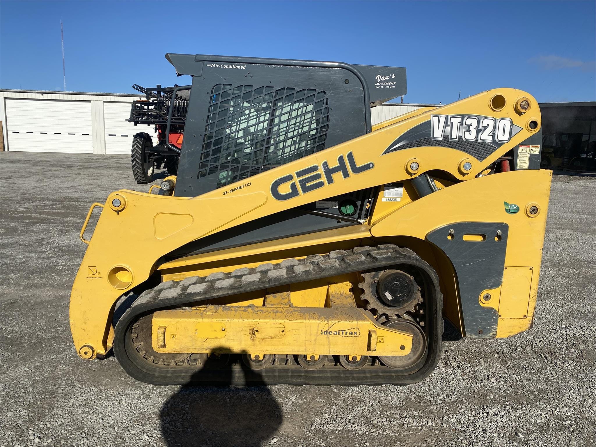 Main image Gehl VT320