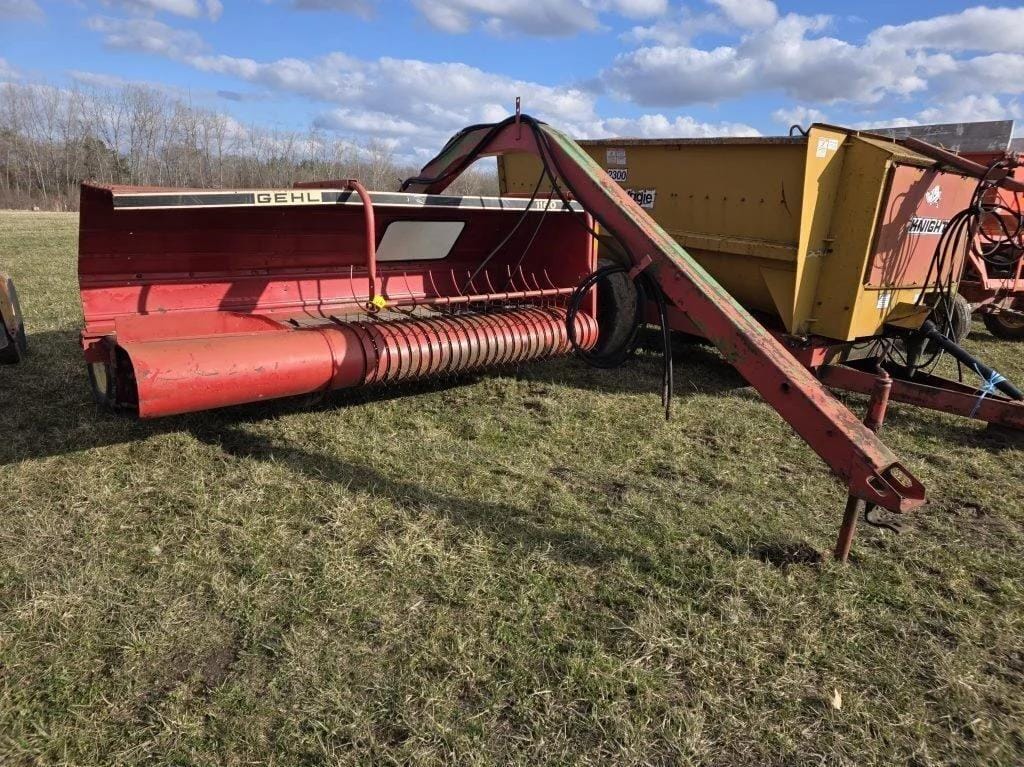 Gehl 1160 Equipment Image0