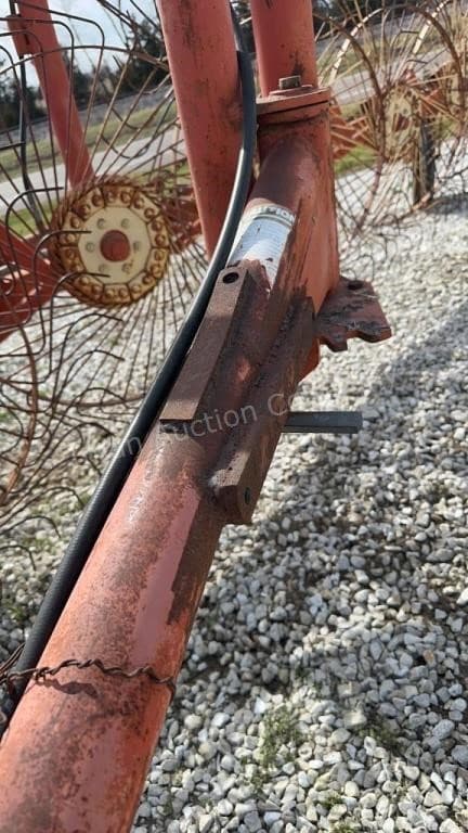 Image of Gehl WR217 equipment image 2