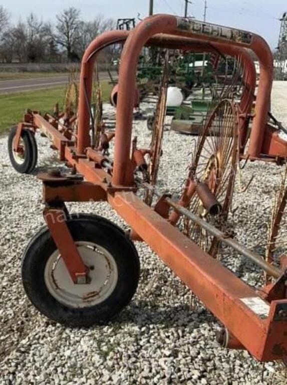 Image of Gehl WR217 equipment image 4