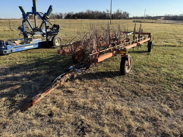 Image of Gehl WR520 equipment image 1