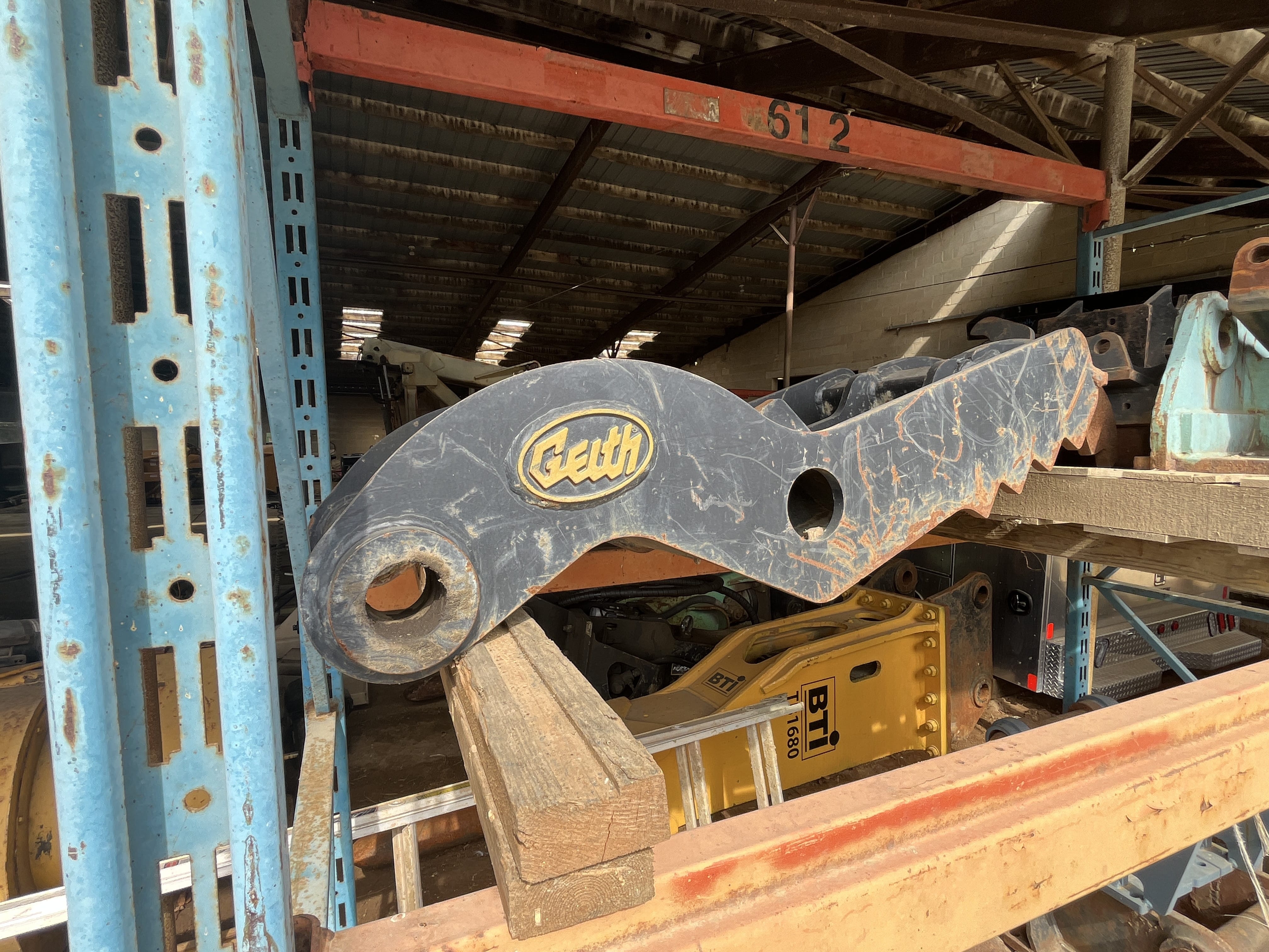 Geith  Thumb Equipment Image0