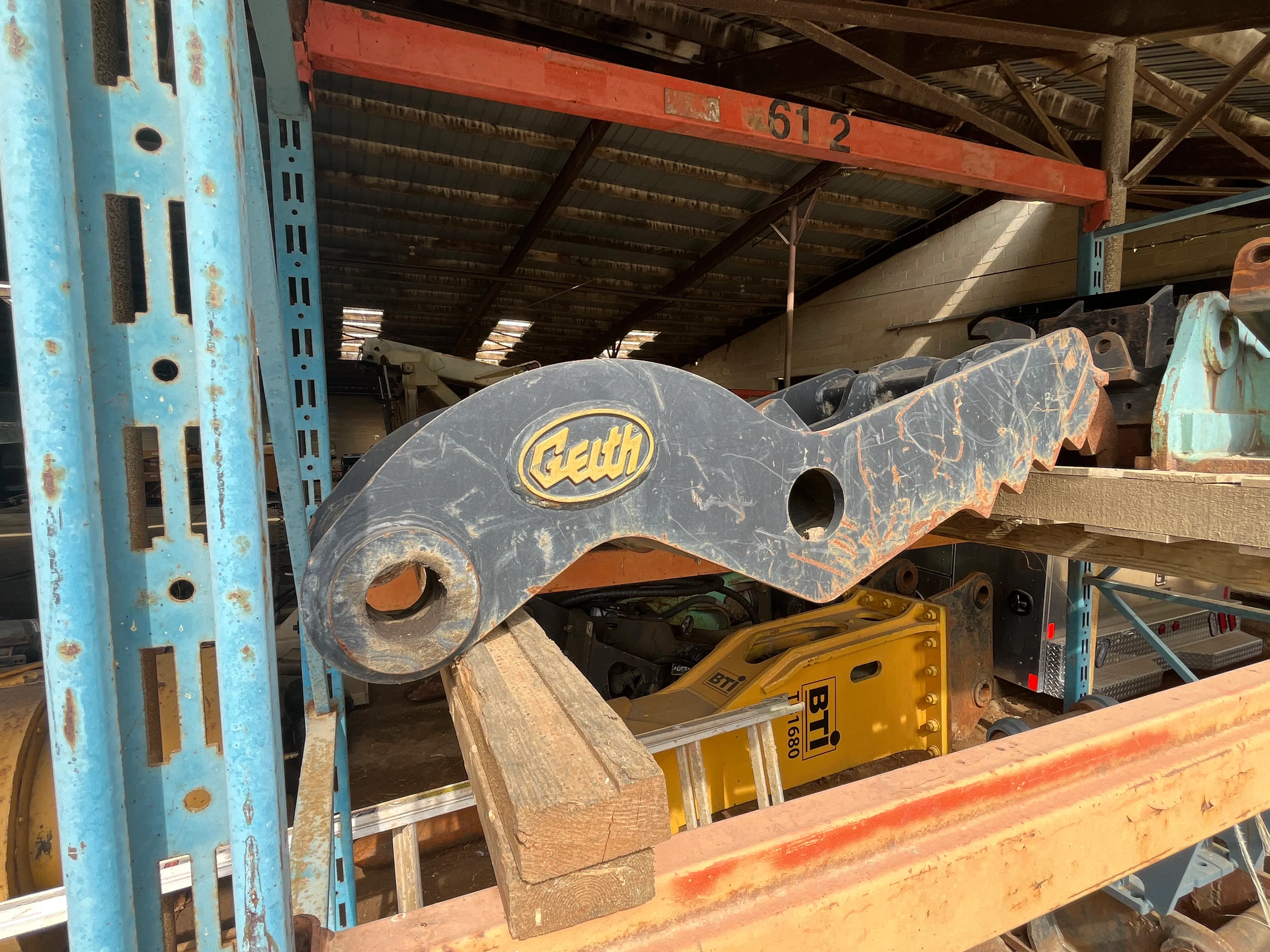 Geith  Thumb Equipment Image0
