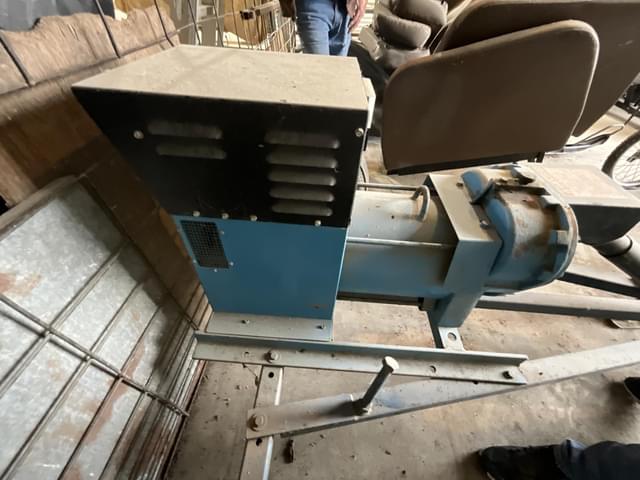 Image of Generac 6870-2 equipment image 4