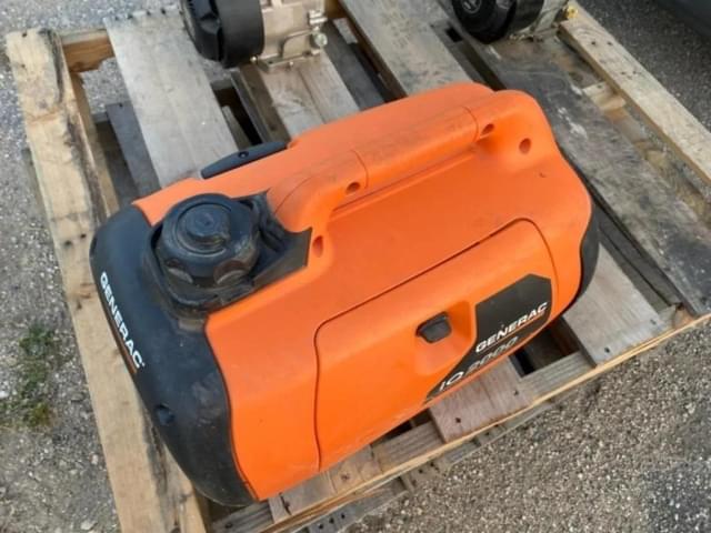 Image of Generac IQ2000 equipment image 4