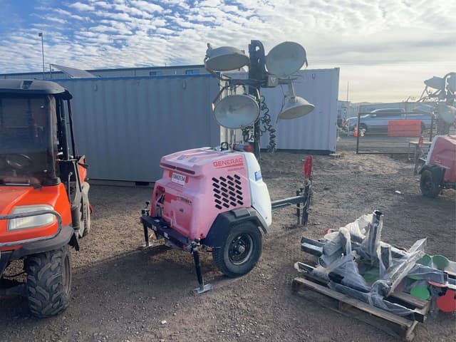 Image of Generac Magnum equipment image 2