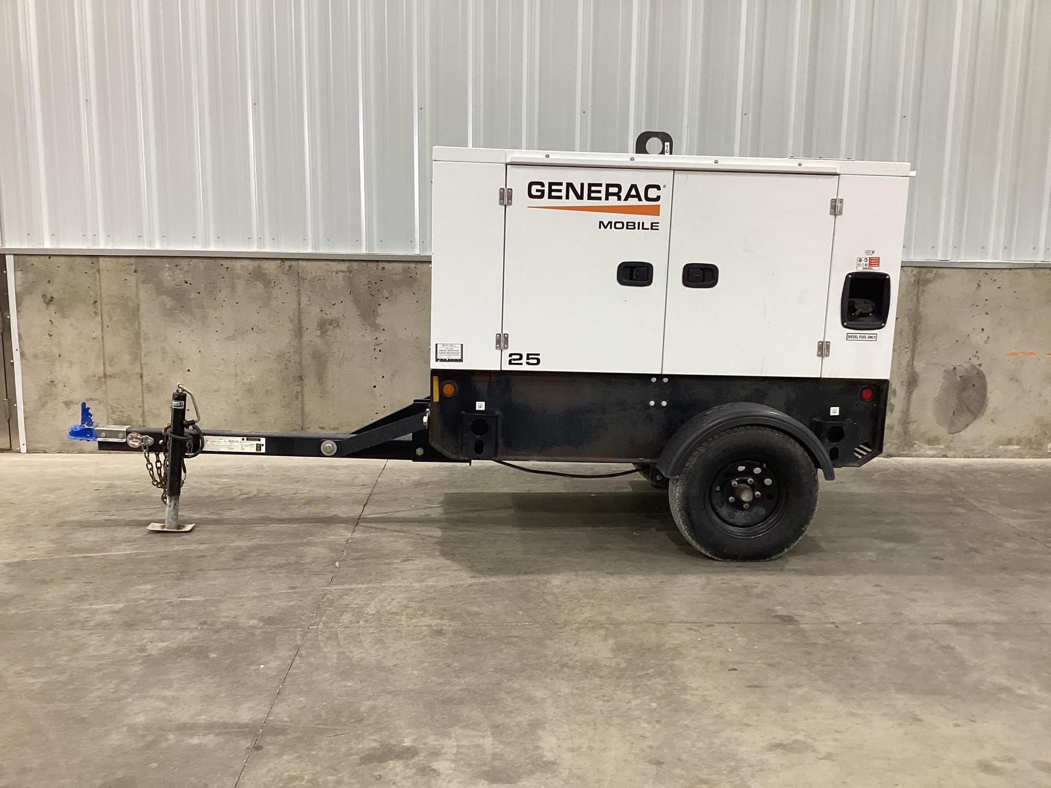 2021 Generac MDG25IF4  Equipment Image0