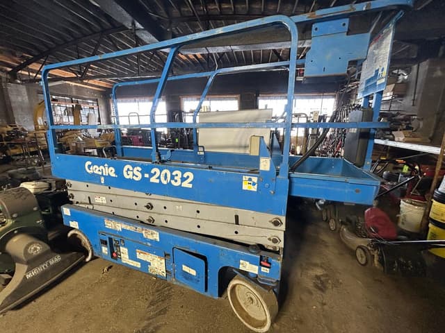 Image of Genie GS-2032 equipment image 1