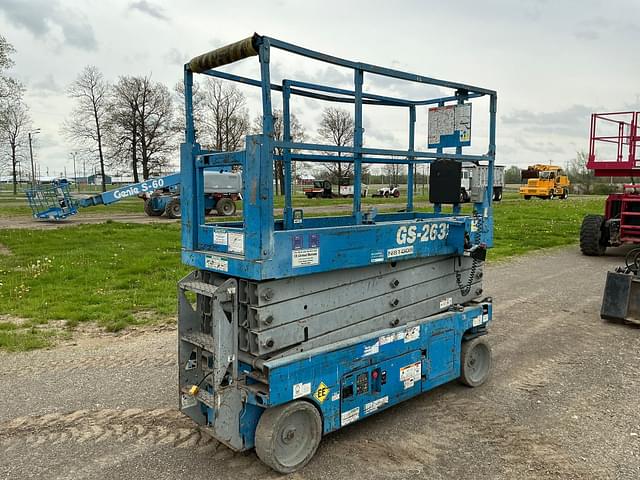 Image of Genie GS-2632 equipment image 3