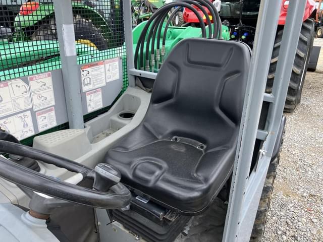 Image of Genie GTH-5519 equipment image 4