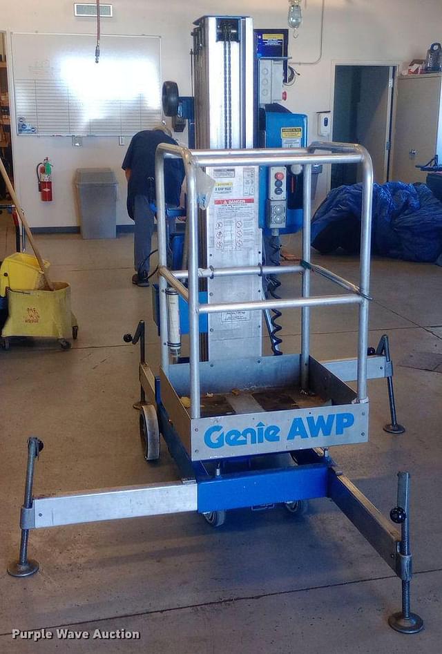 Image of Genie AWP-24 equipment image 1