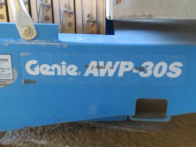 Image of Genie AWP-30S equipment image 4