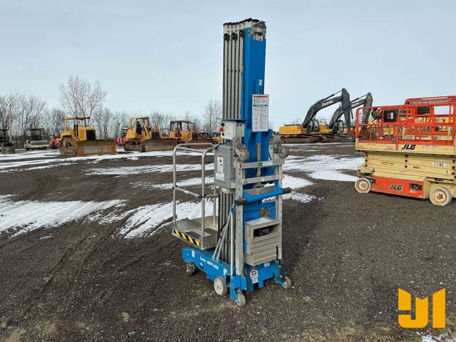 Image of Genie AWP-40S equipment image 3