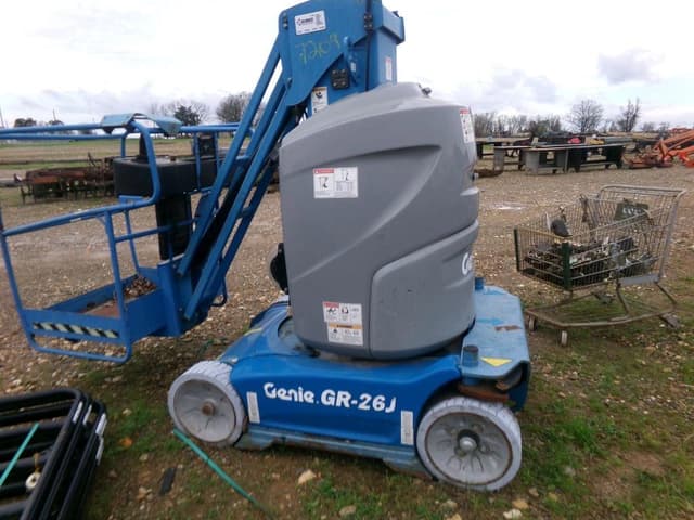 Image of Genie GR-26J equipment image 4