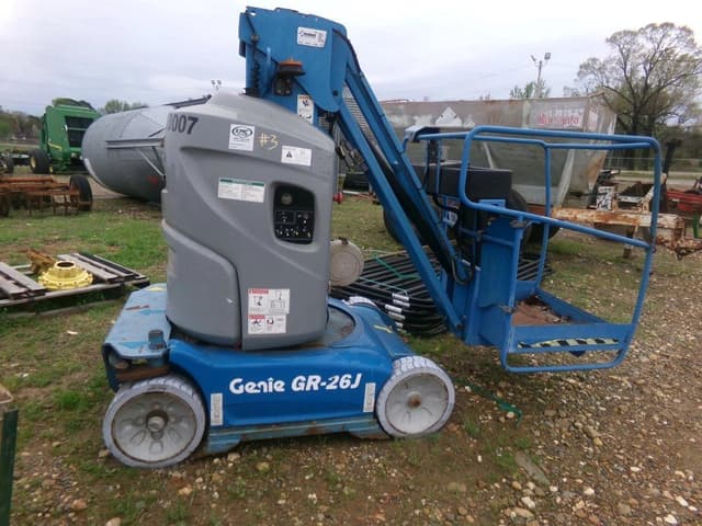 Image of Genie GR-26J equipment image 2