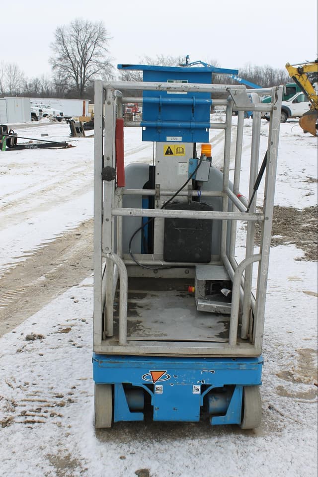 Image of Genie GR-15 equipment image 3