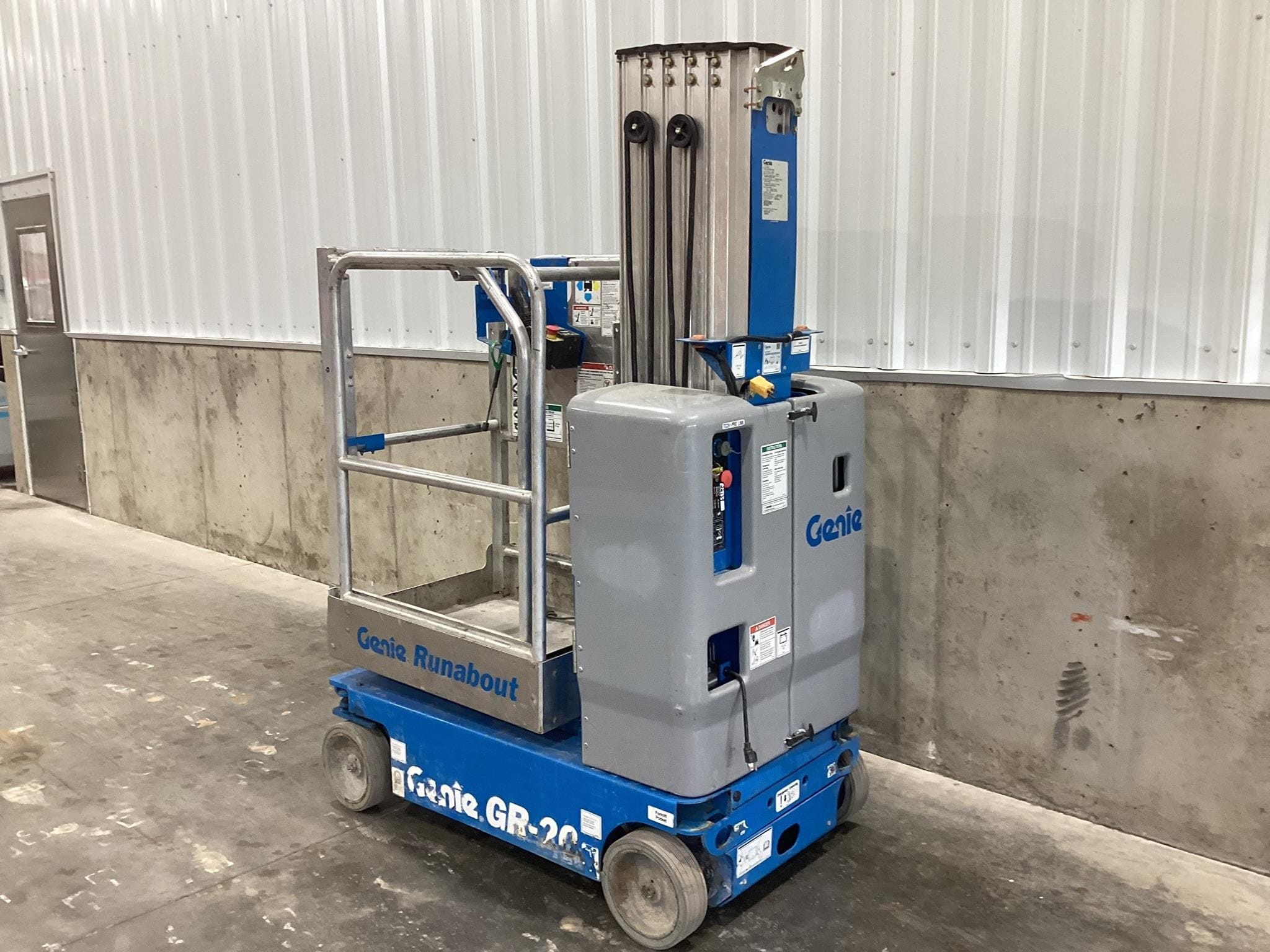 2019 Genie GR-20 Equipment Image0