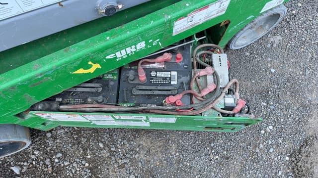 Image of Genie GS-1930 equipment image 2