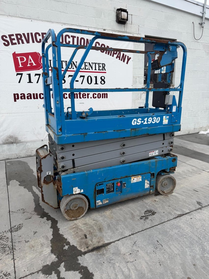 Genie GS-1930 Equipment Image0