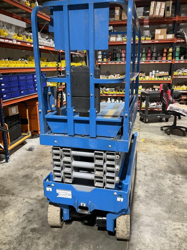 Image of Genie GS-1930 equipment image 2