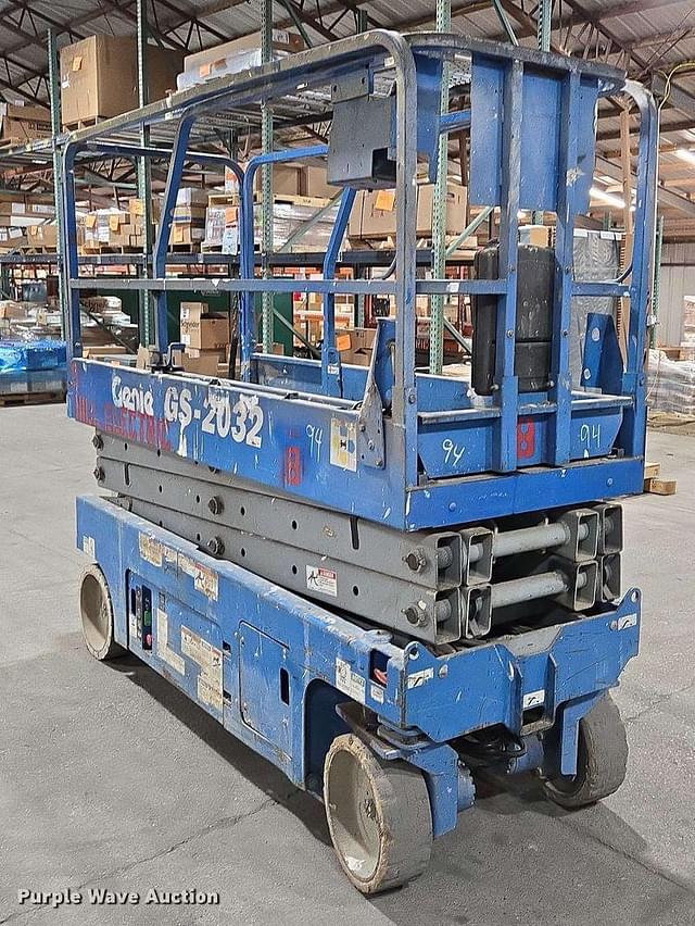 Image of Genie GS-2032 equipment image 2