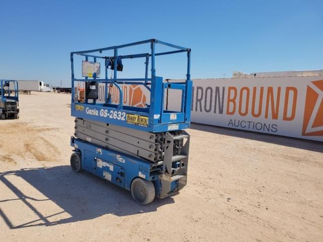 Image of Genie GS-2632 equipment image 2