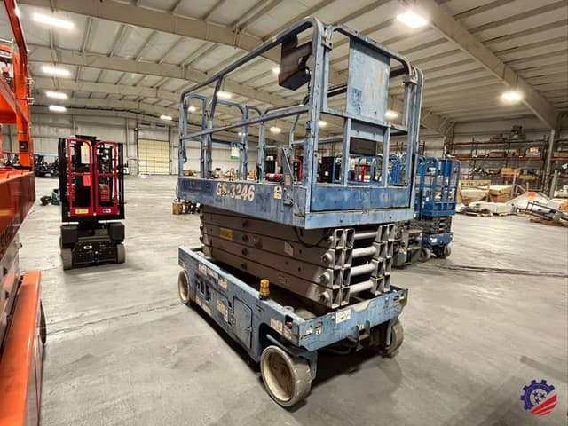 Image of Genie GS-3246 equipment image 2