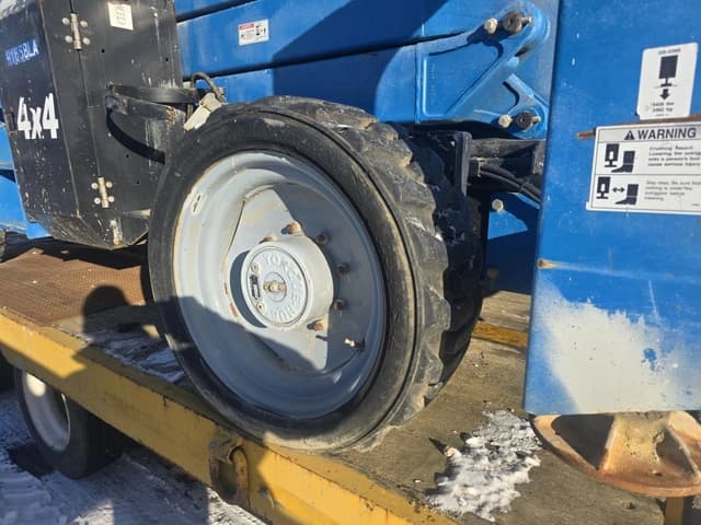 Image of Genie GS-5390 equipment image 2