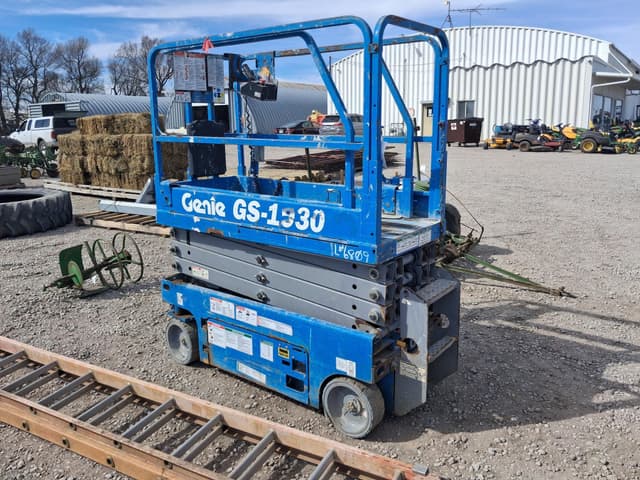 Image of Genie GS-1930 equipment image 2