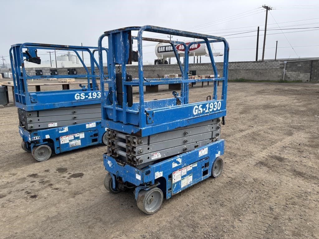 Genie GS-1930 Equipment Image0