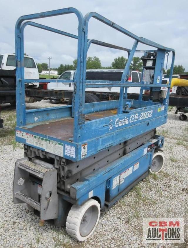 Image of Genie GS-2032 equipment image 1