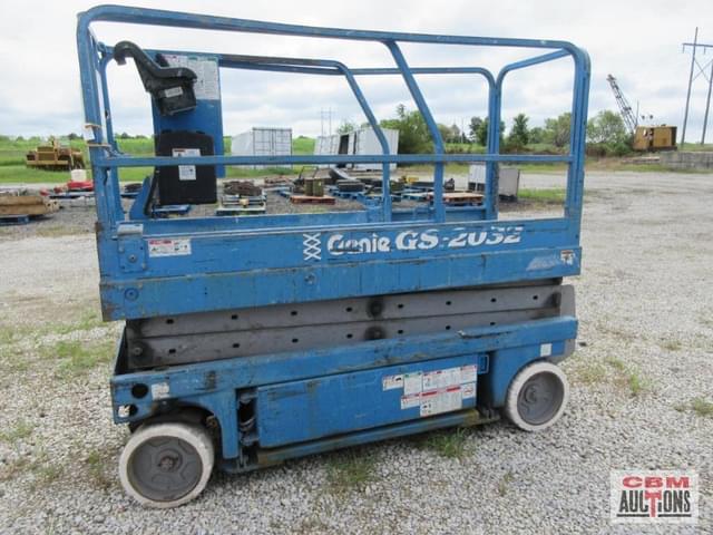 Image of Genie GS-2032 equipment image 2