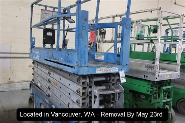 Image of Genie GS3232 equipment image 3