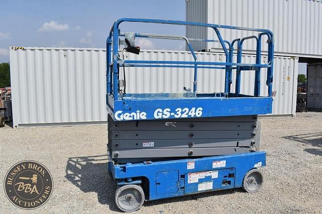 Image of Genie GS3246 equipment image 2
